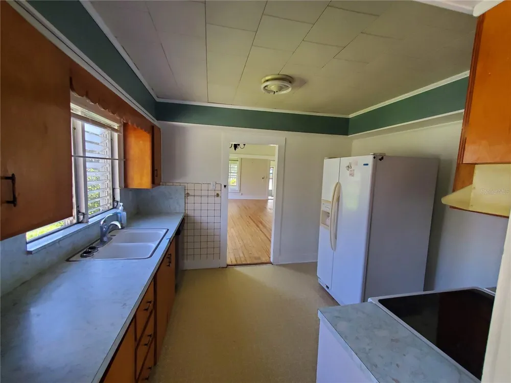 18670 NW 246TH STREET High Springs, FL 32643