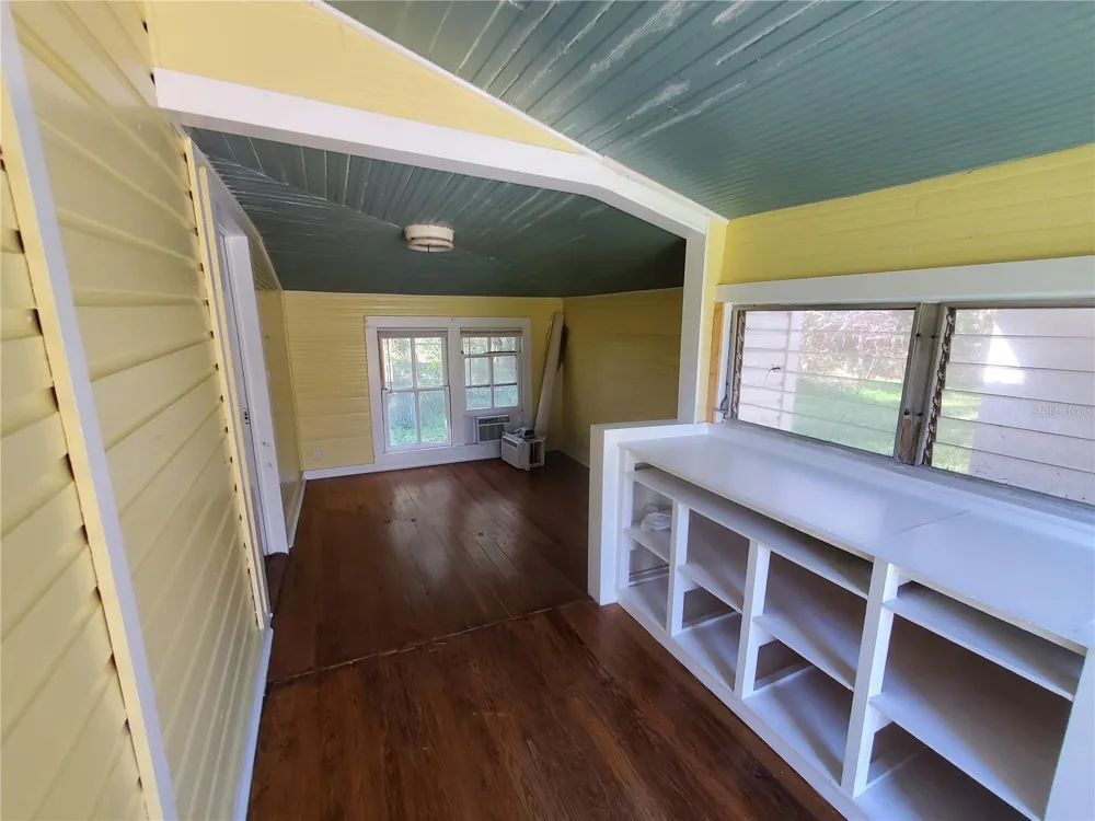 18670 NW 246TH STREET High Springs, FL 32643