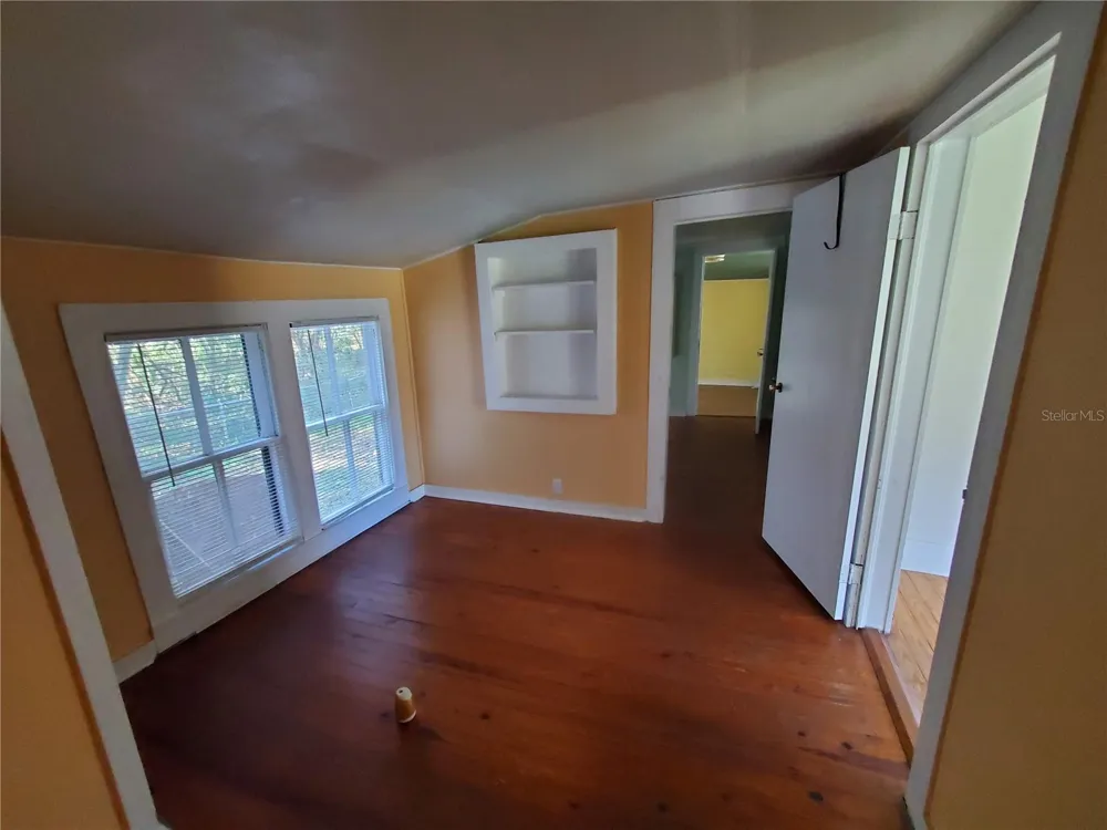 18670 NW 246TH STREET High Springs, FL 32643