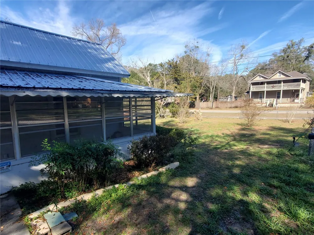 18670 NW 246TH STREET High Springs, FL 32643