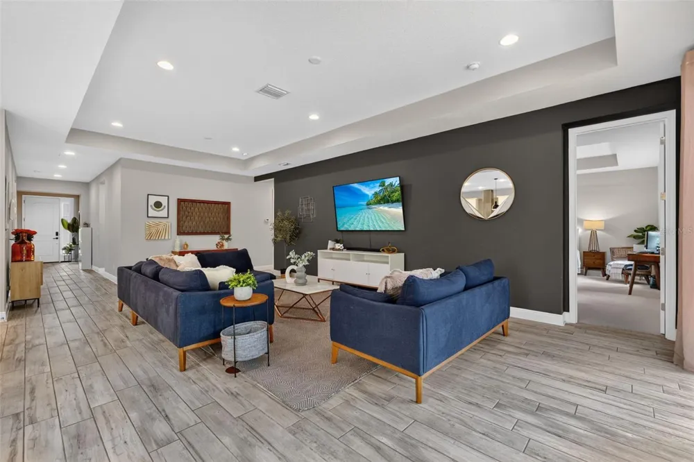 2128 WOODLEAF HAMMOCK COURT Bradenton, FL 34211