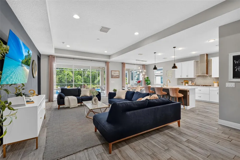 2128 WOODLEAF HAMMOCK COURT Bradenton, FL 34211