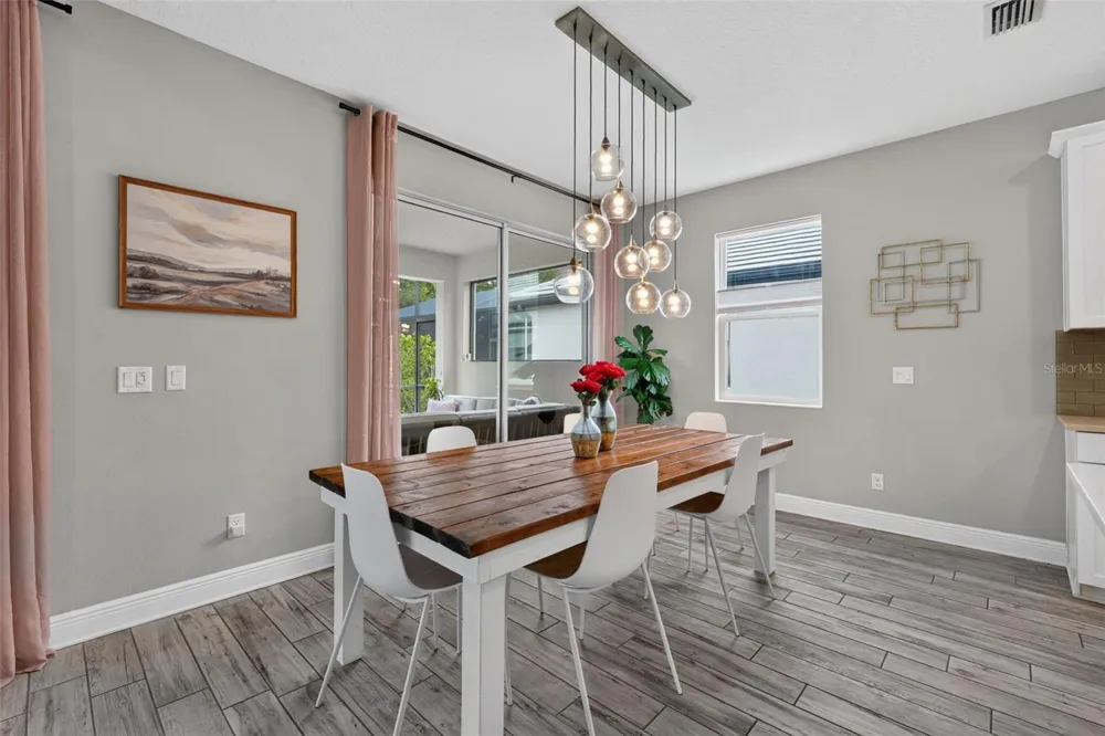 2128 WOODLEAF HAMMOCK COURT Bradenton, FL 34211