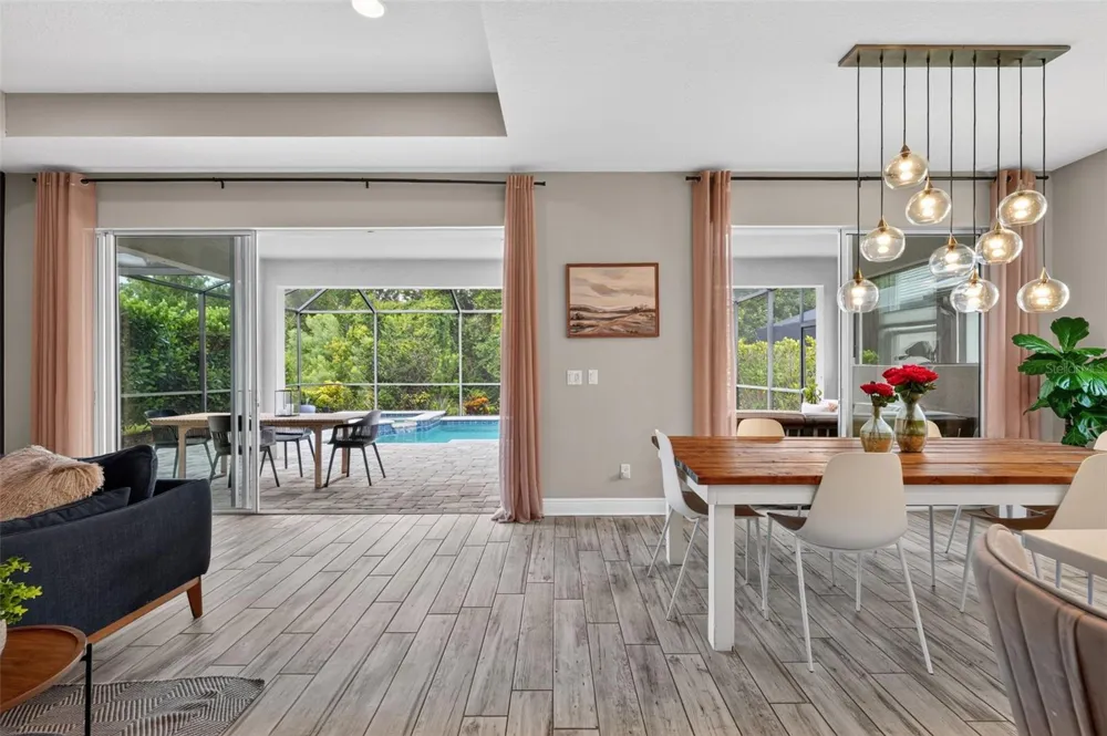 2128 WOODLEAF HAMMOCK COURT Bradenton, FL 34211