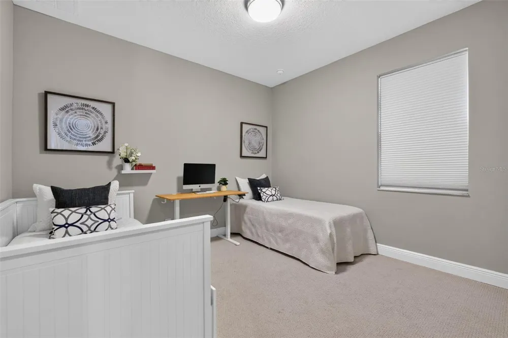 2128 WOODLEAF HAMMOCK COURT Bradenton, FL 34211