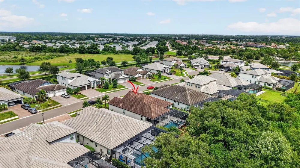 2128 WOODLEAF HAMMOCK COURT Bradenton, FL 34211
