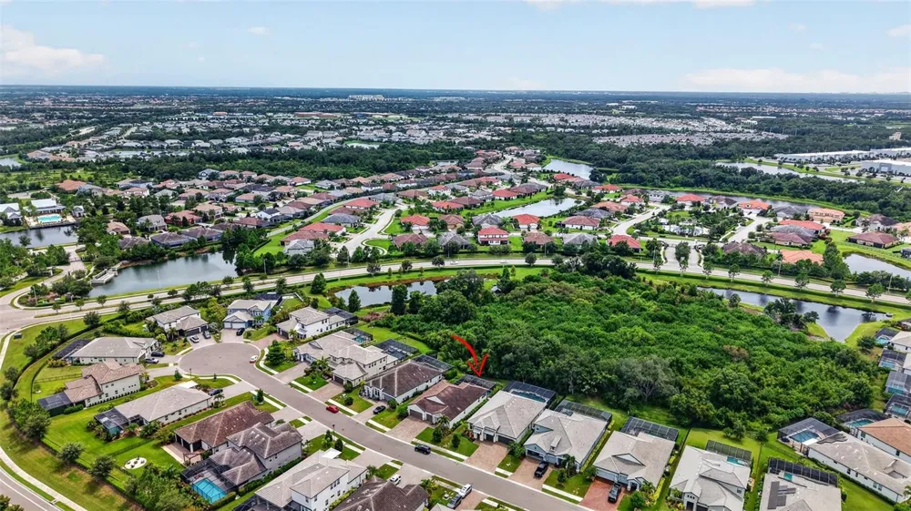 2128 WOODLEAF HAMMOCK COURT Bradenton, FL 34211