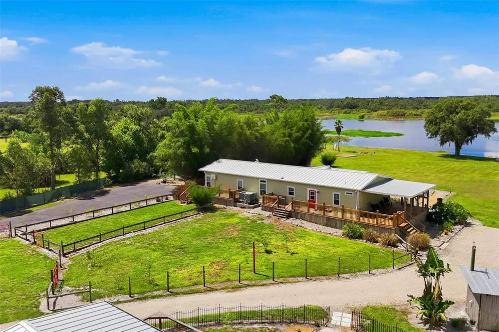 25916 STATE ROAD 64 E Myakka City, FL 34251