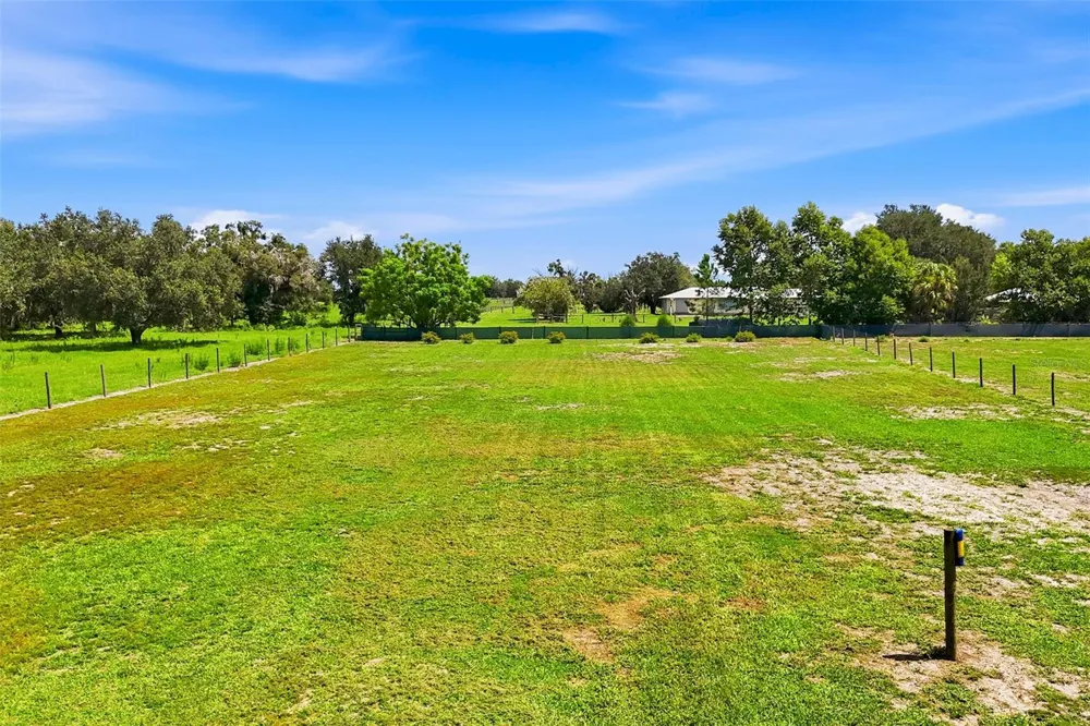 25916 STATE ROAD 64 E Myakka City, FL 34251