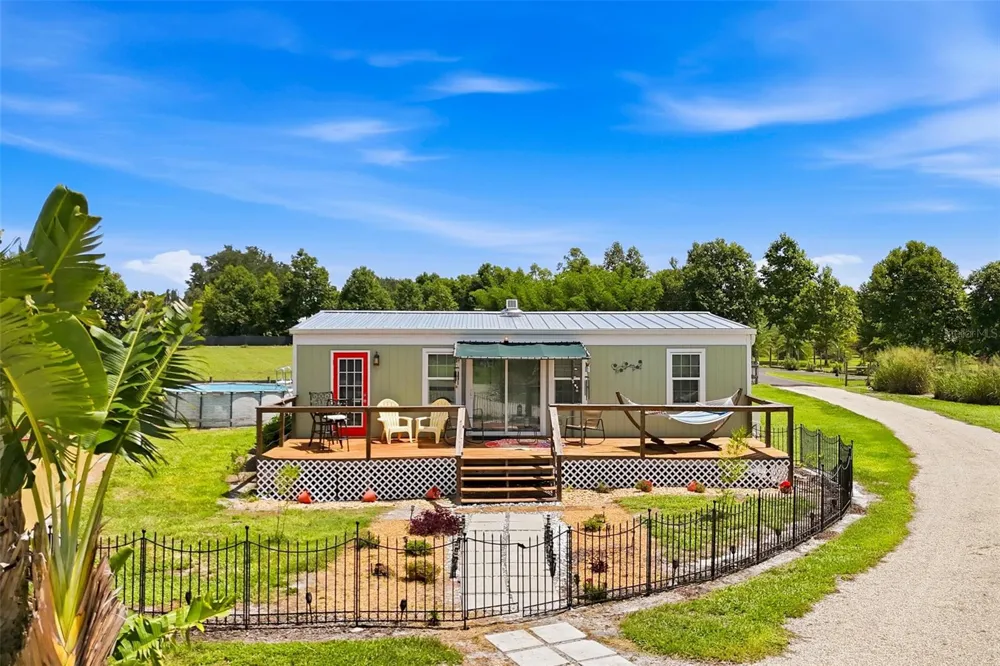25916 STATE ROAD 64 E Myakka City, FL 34251