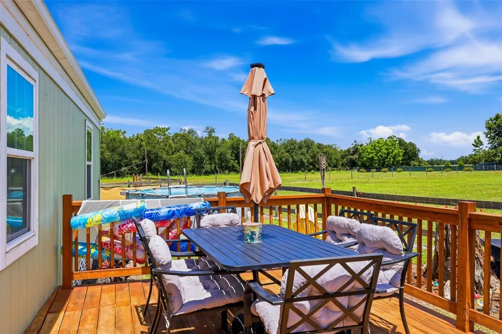 25916 STATE ROAD 64 E Myakka City, FL 34251