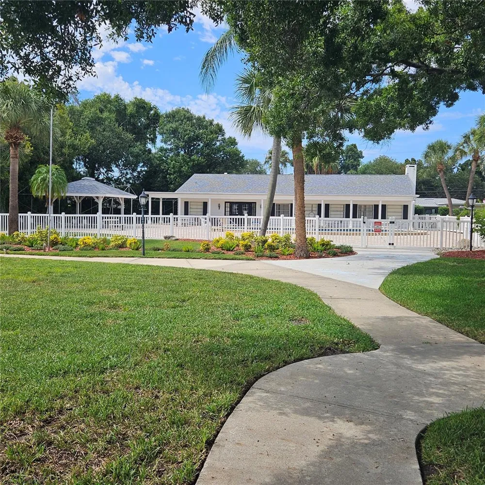 802 BRANDY WINE DRIVE Largo, FL 33771