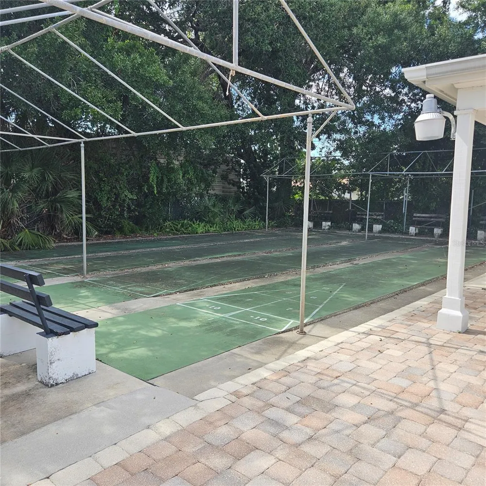802 BRANDY WINE DRIVE Largo, FL 33771