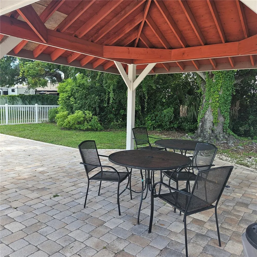 802 BRANDY WINE DRIVE Largo, FL 33771