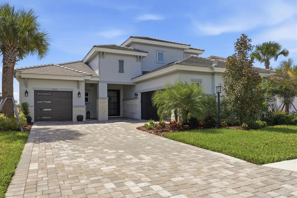 17122 RANCHSIDE PLACE Bradenton, FL 34211