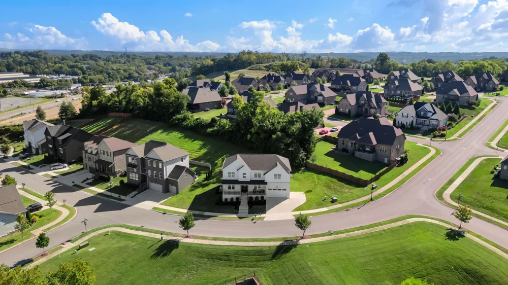 3011 Nichols Vale Mount Juliet, TN 37122