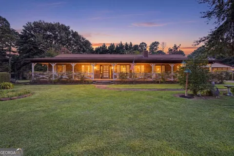 6198 N Summers