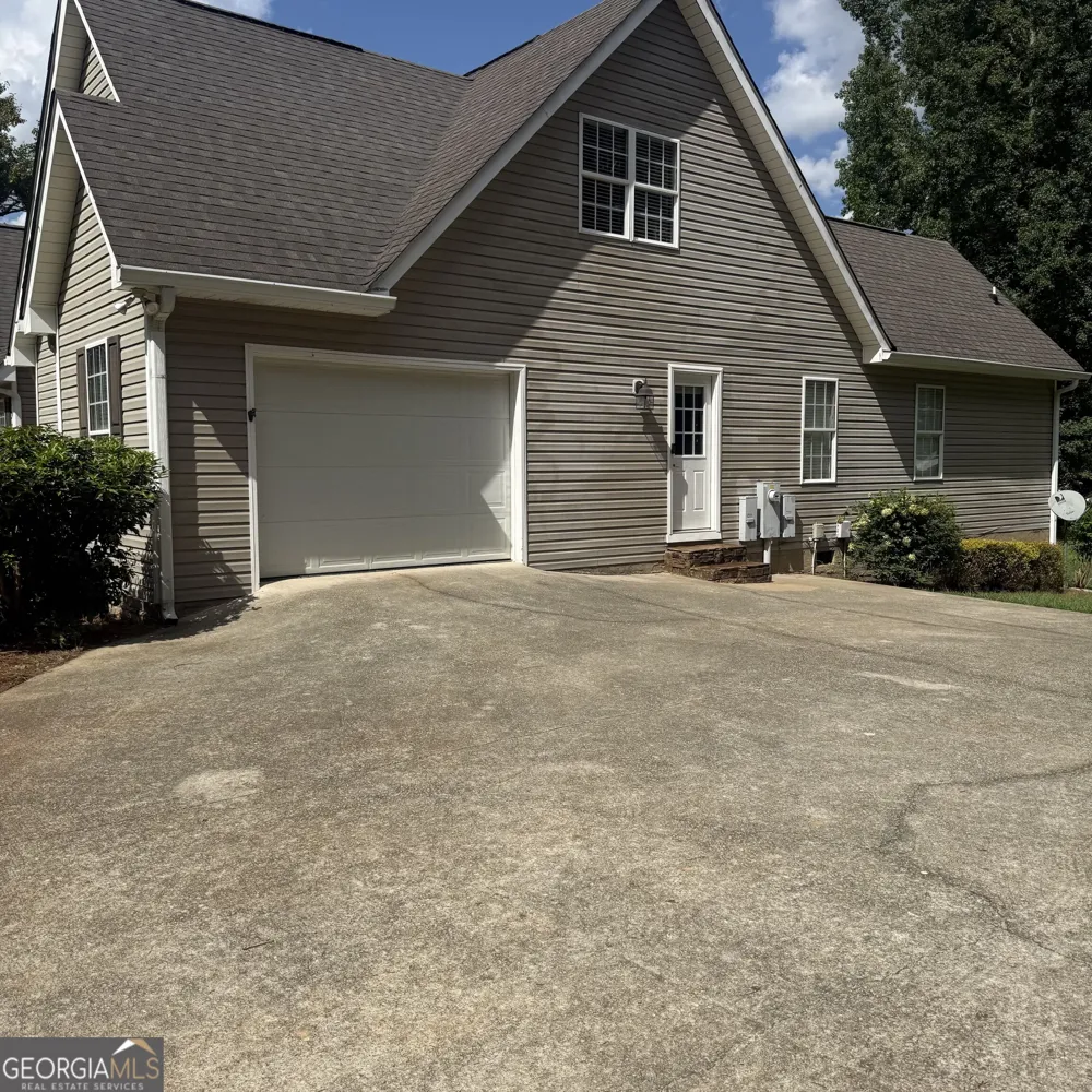 153 Dogwood DR Jackson, GA 30233