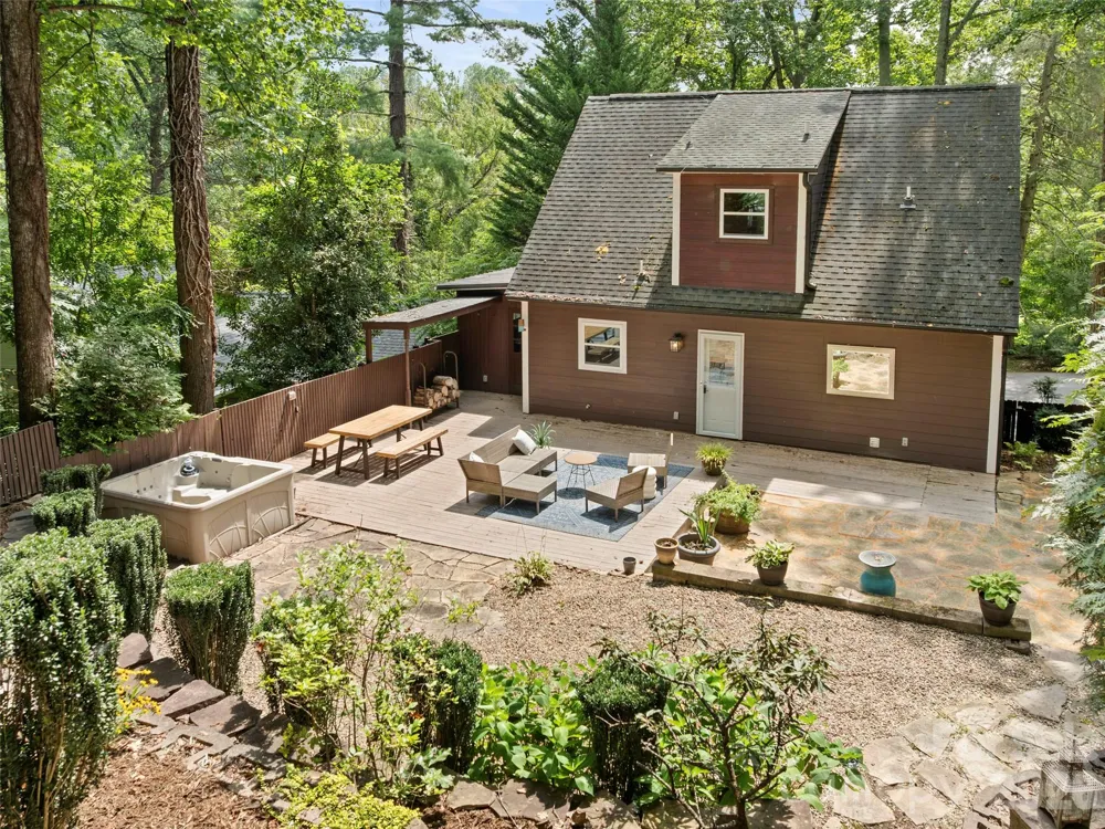 28 Marne Road Asheville, NC 28803