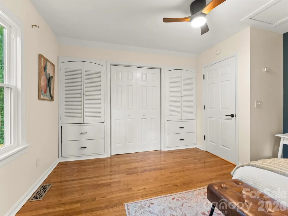 28 Marne Road Asheville, NC 28803