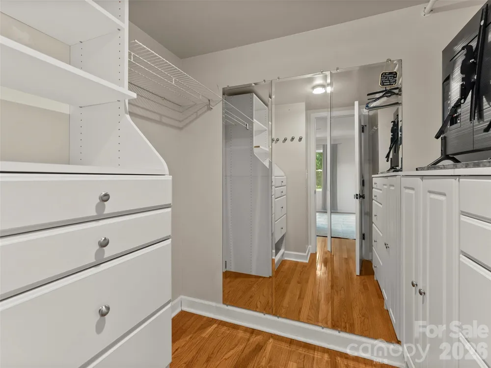 28 Marne Road Asheville, NC 28803