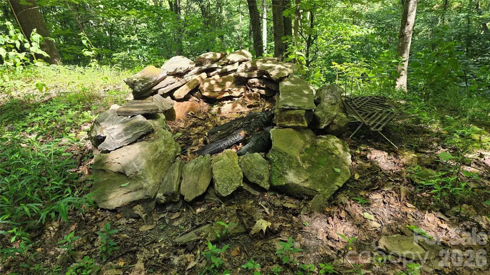 310 High Cliff Drive Waynesville, NC 28786