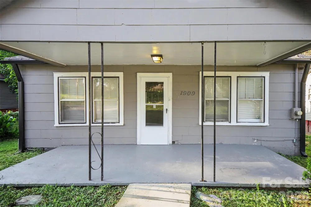 1909 Marshall Avenue Gastonia, NC 28052