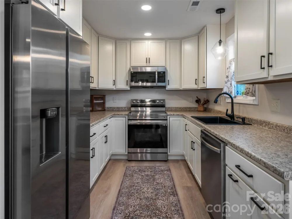115 Soulshine Court Asheville, NC 28806
