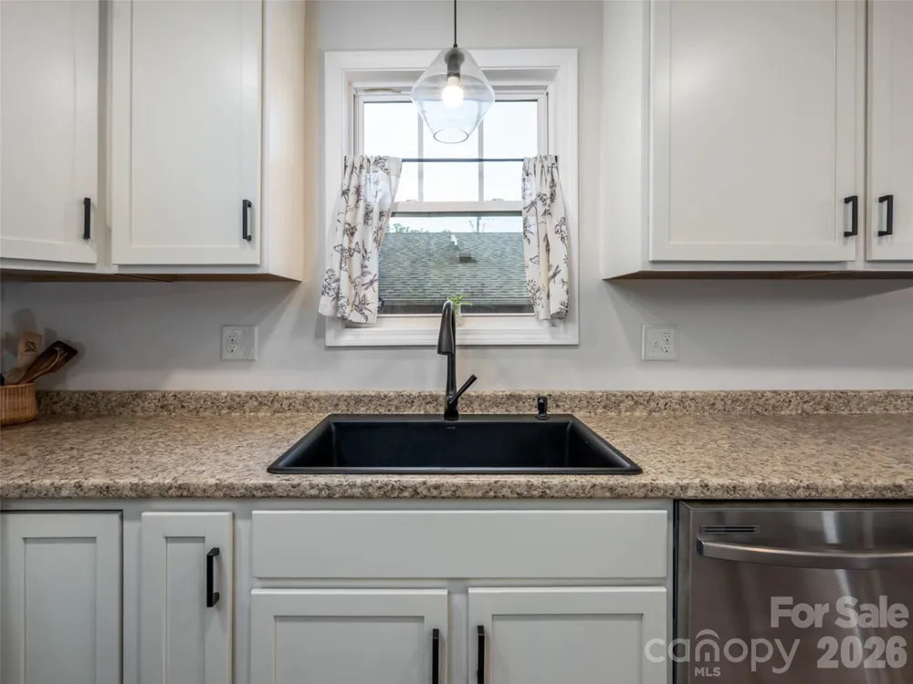 115 Soulshine Court Asheville, NC 28806