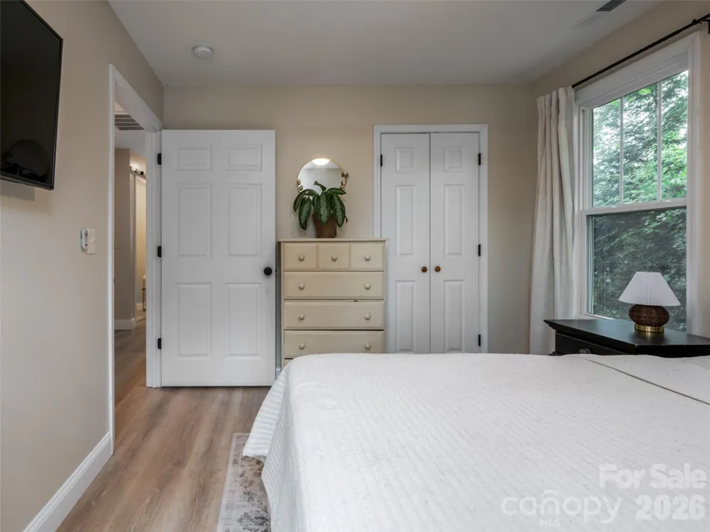 115 Soulshine Court Asheville, NC 28806