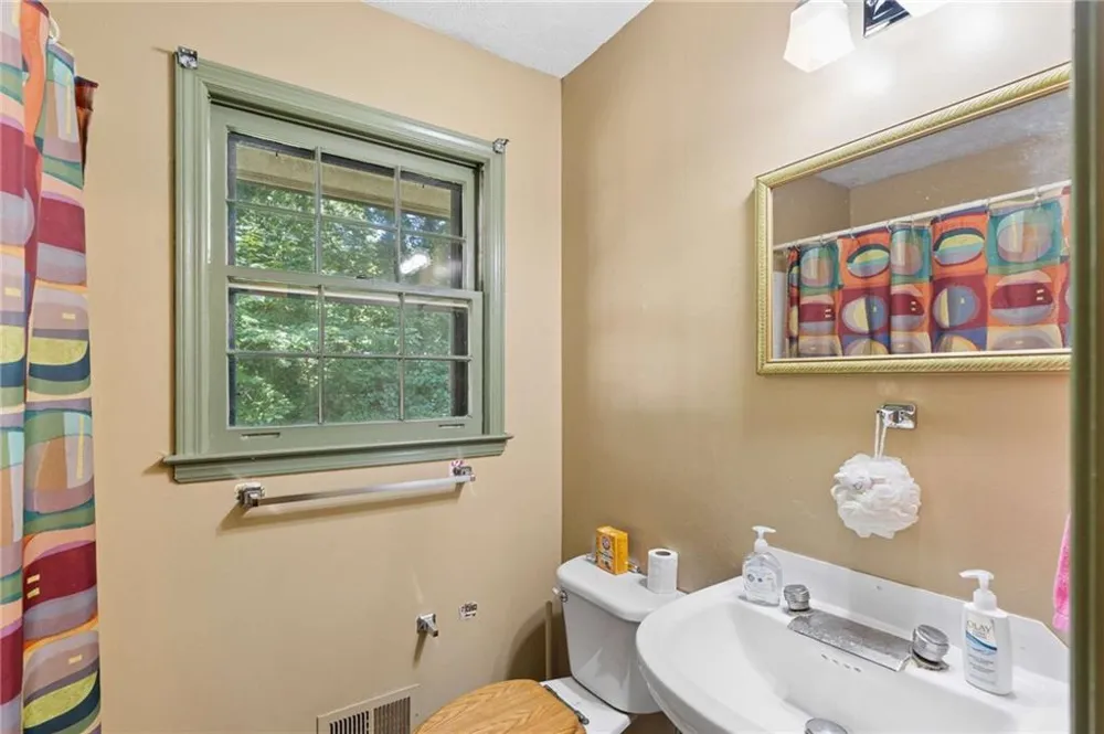 5813 Ohara Drive SW Stone Mountain, GA 30087