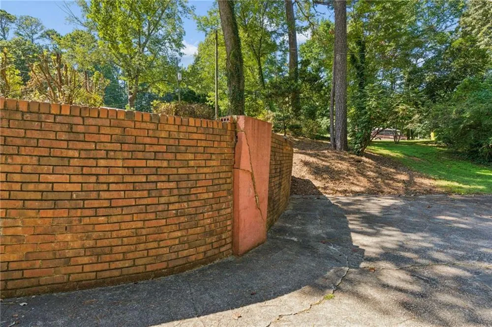 5813 Ohara Drive SW Stone Mountain, GA 30087