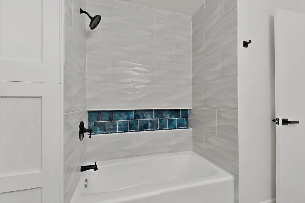 5451 Lubbock Avenue Fort Worth, TX 76133