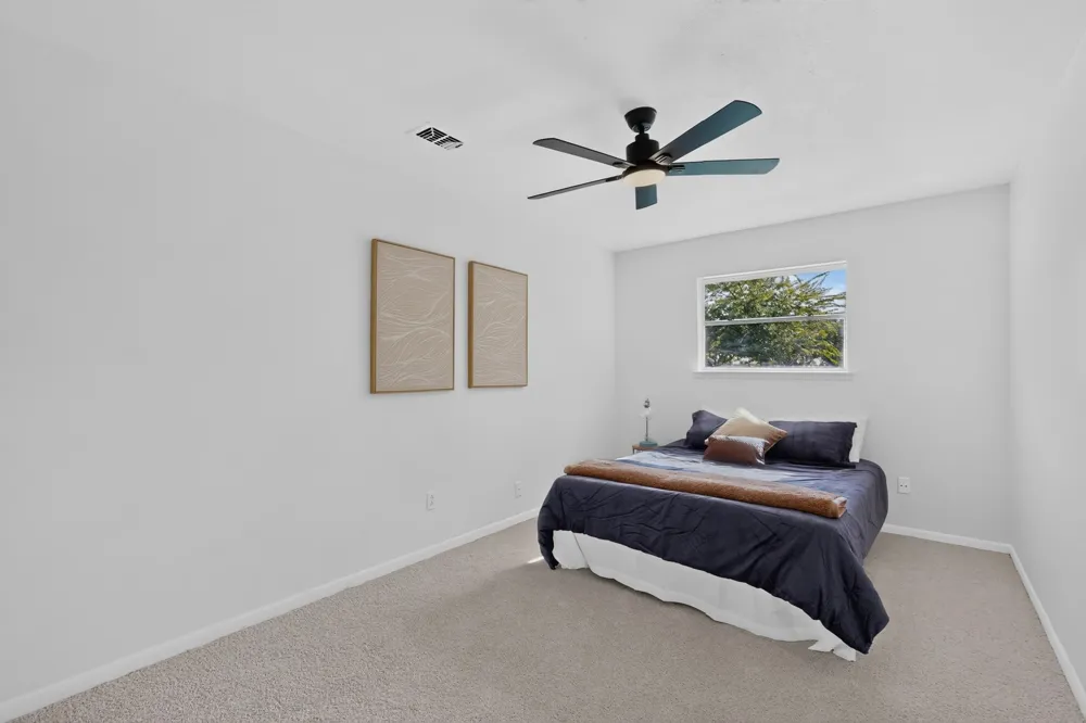 5451 Lubbock Avenue Fort Worth, TX 76133