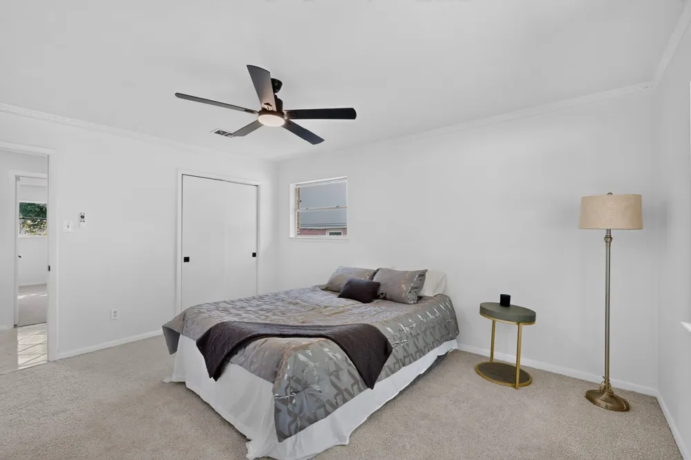 5451 Lubbock Avenue Fort Worth, TX 76133