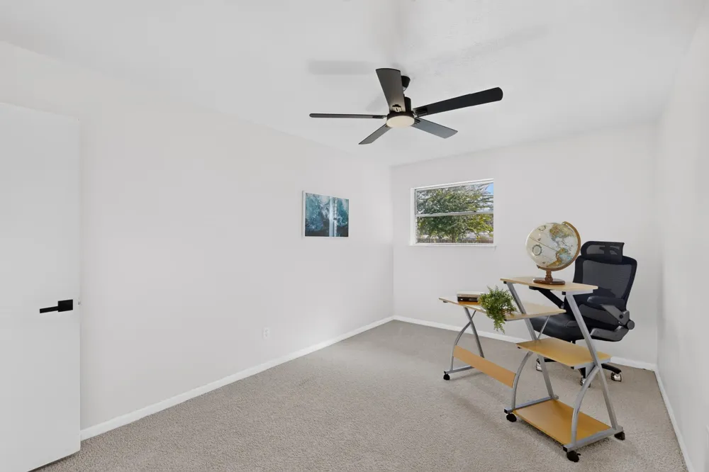 5451 Lubbock Avenue Fort Worth, TX 76133