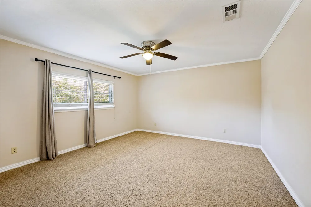 400 Harrington Lane Euless, TX 76039