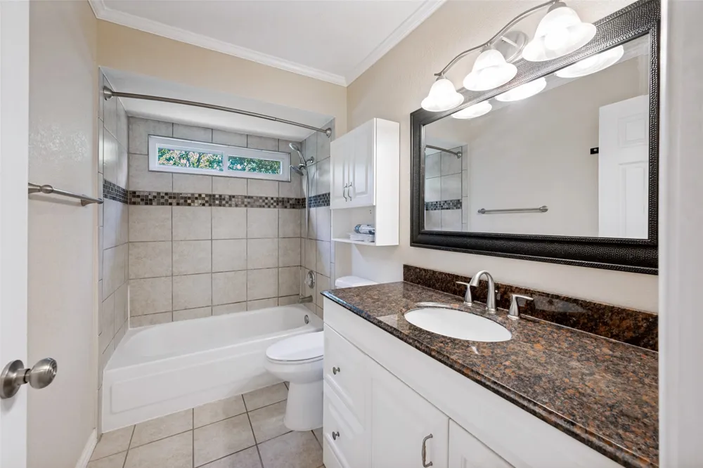 400 Harrington Lane Euless, TX 76039