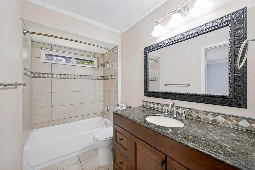 400 Harrington Lane Euless, TX 76039