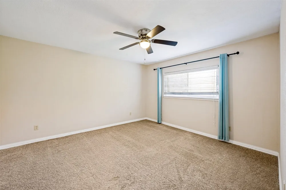 400 Harrington Lane Euless, TX 76039