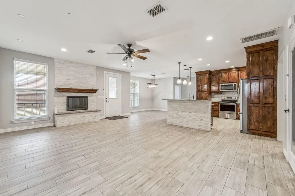 130 Elk Cove Stephenville, TX 76401