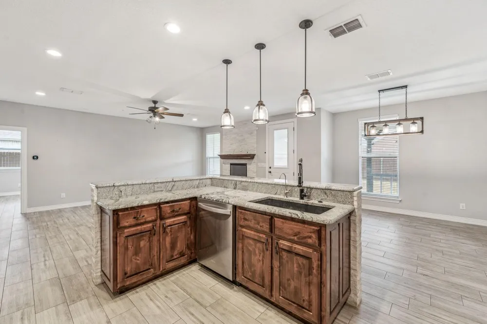 130 Elk Cove Stephenville, TX 76401