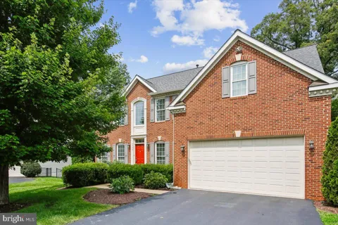 8558 FISHER WOODS DRIVE