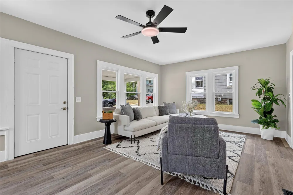 668 Alexander Street SE Grand Rapids, MI 49507