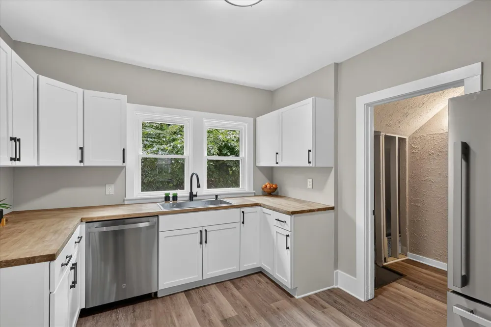 668 Alexander Street SE Grand Rapids, MI 49507