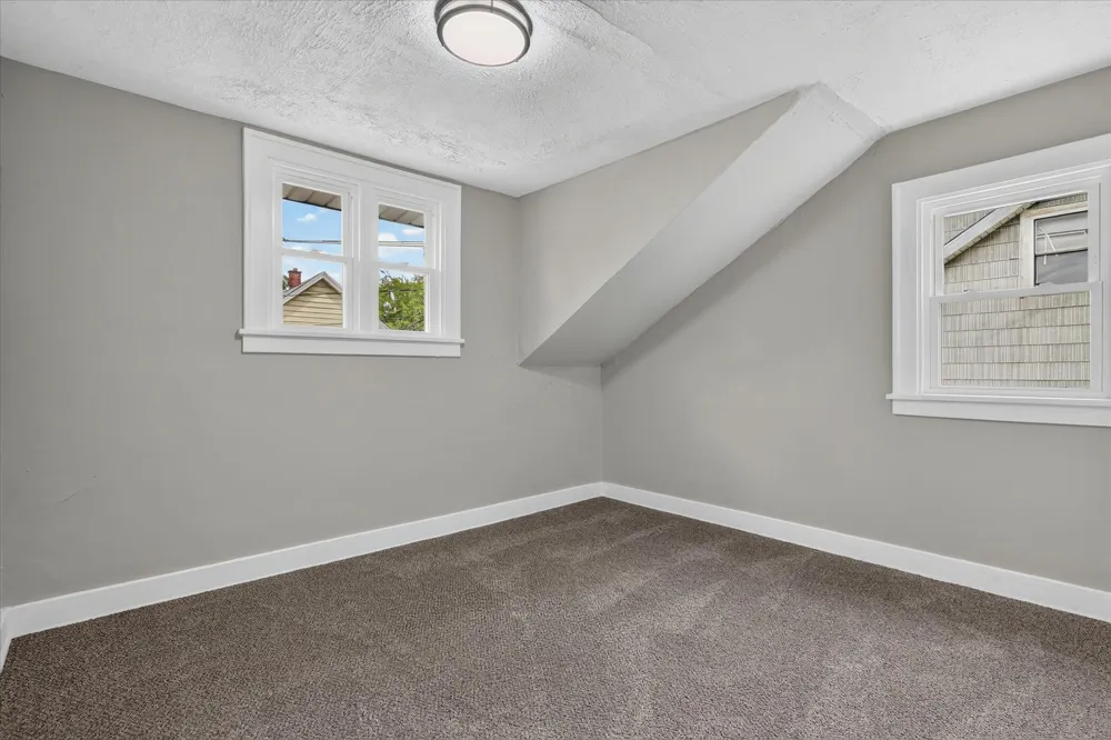 668 Alexander Street SE Grand Rapids, MI 49507