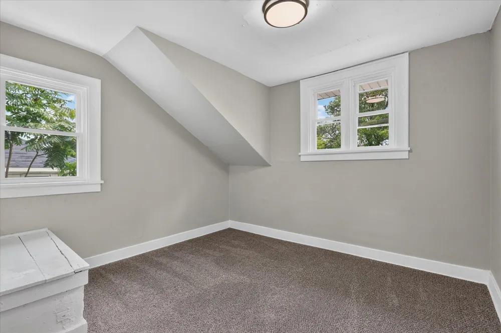 668 Alexander Street SE Grand Rapids, MI 49507