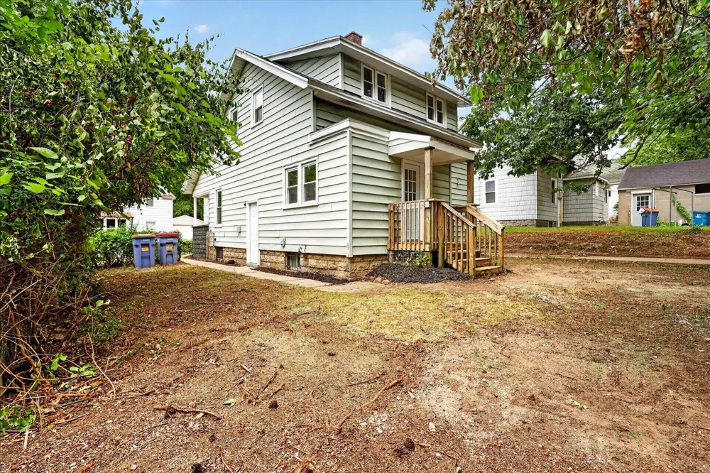 668 Alexander Street SE Grand Rapids, MI 49507