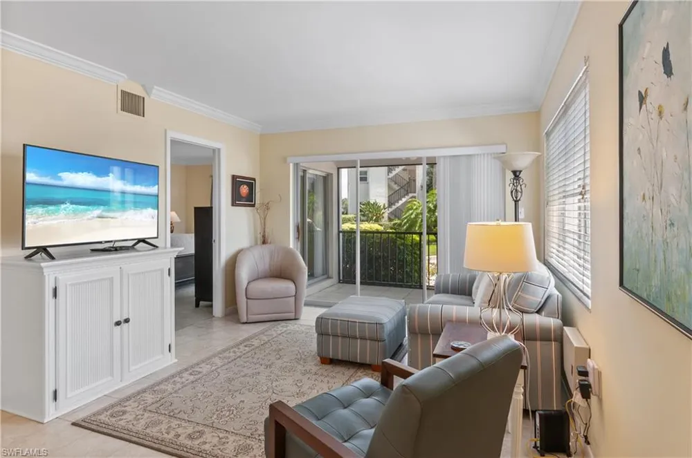 5 High Point Circle W #104 Naples, FL 34103