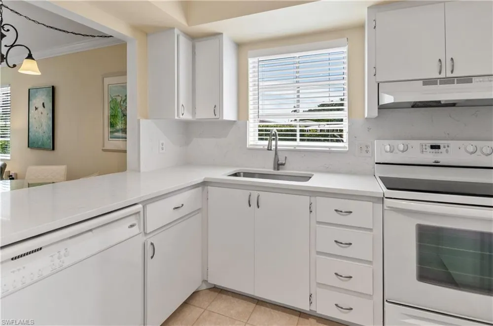 5 High Point Circle W #104 Naples, FL 34103